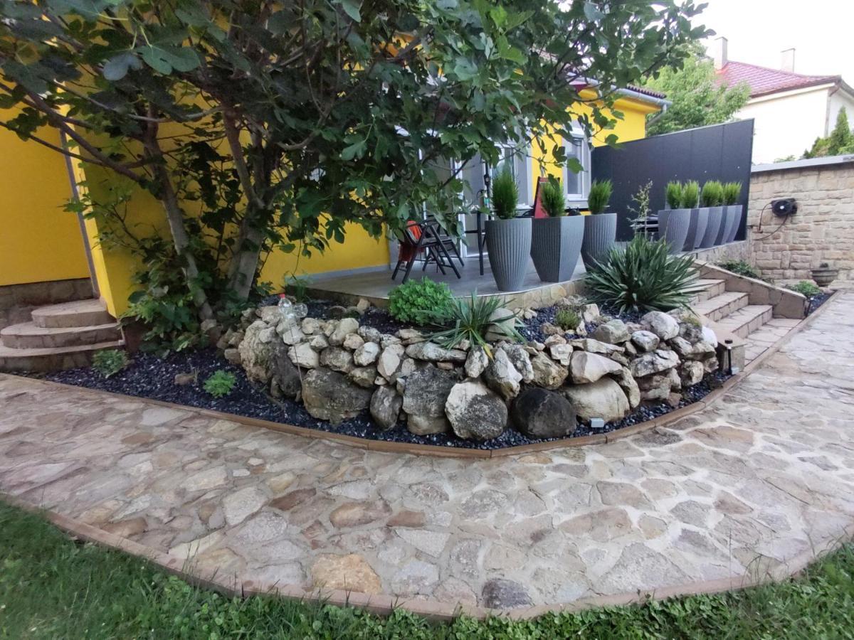קסזטלי Villa Marion מראה חיצוני תמונה